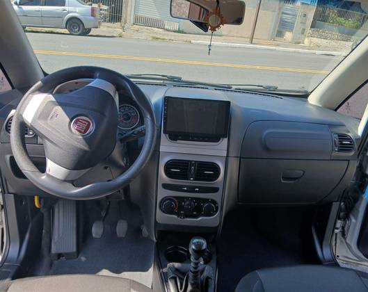 FIAT IDEA 1.4 MPI ATTRACTIVE 8V FLEX 4P MANUAL FIAT IDEA 1.4 MPI ATTRACTIVE 8V FLEX 4P MANUAL